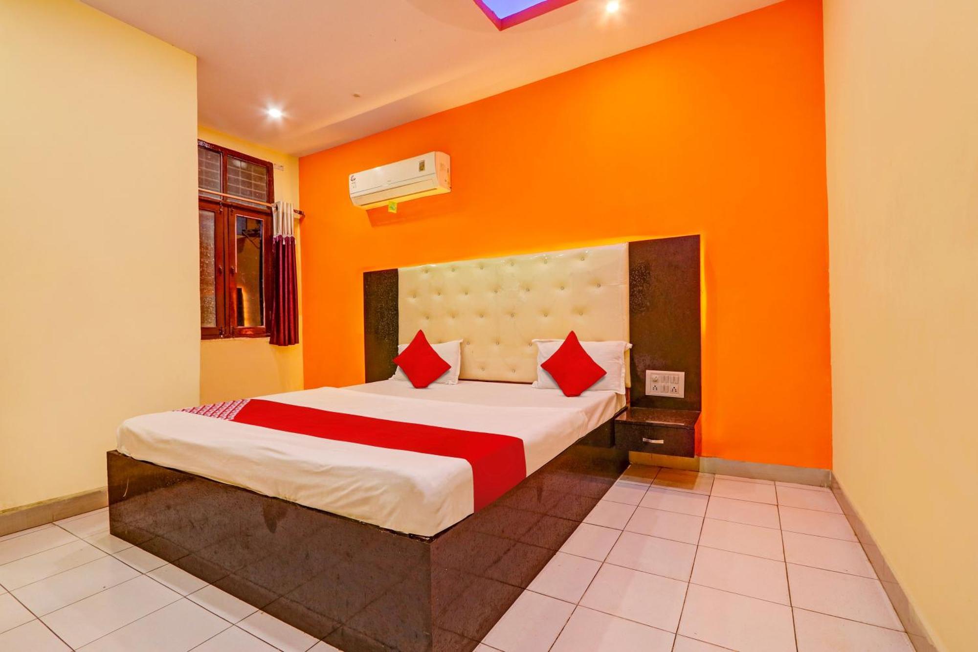 Oyo Flagship Hotel Samruddhi Lodge Nirmal  Eksteriør bilde