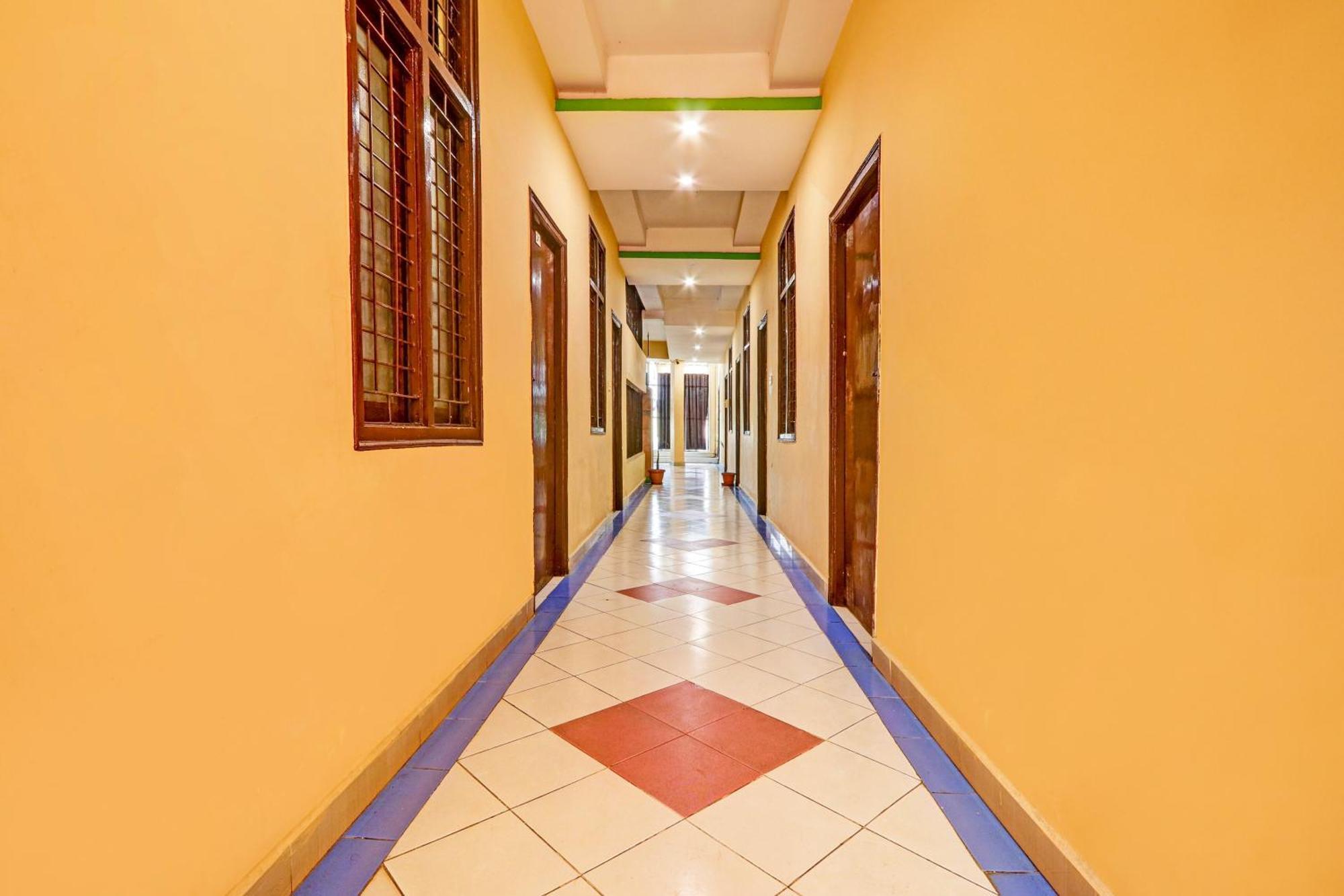 Oyo Flagship Hotel Samruddhi Lodge Nirmal  Eksteriør bilde