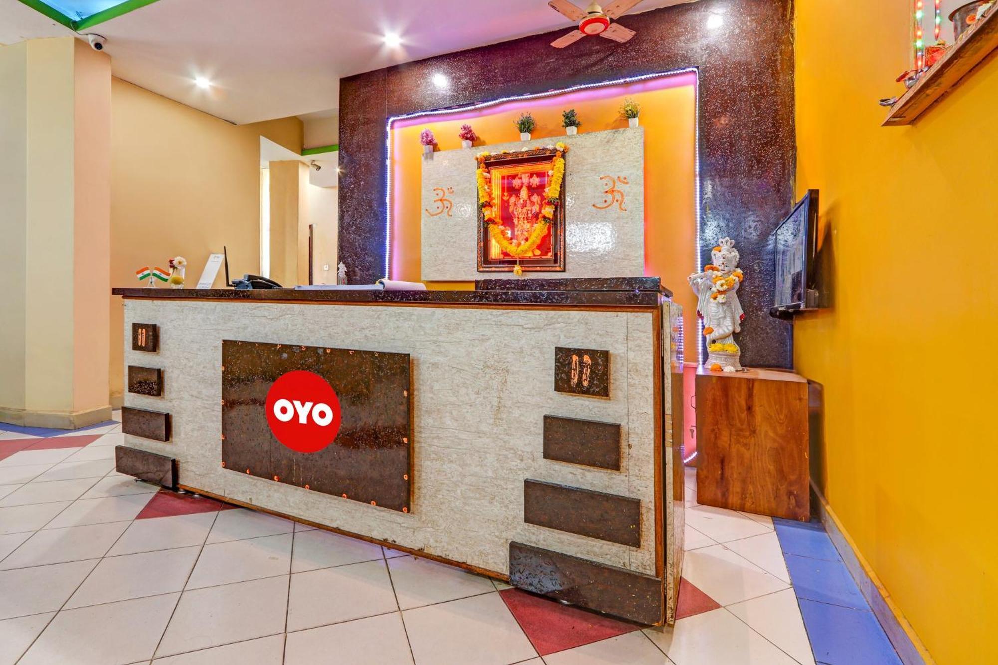 Oyo Flagship Hotel Samruddhi Lodge Nirmal  Eksteriør bilde